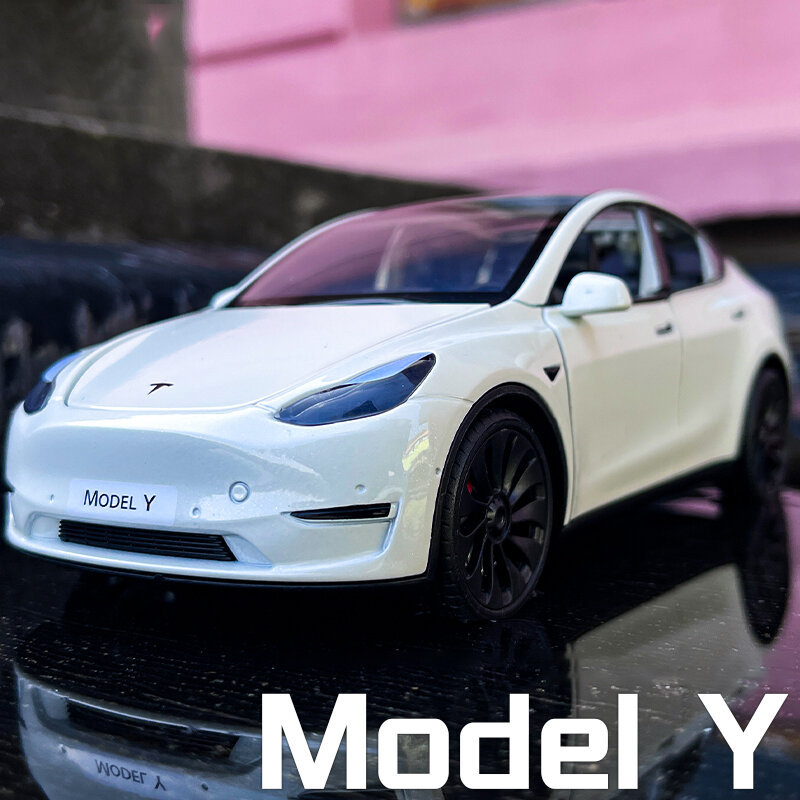 1:24 Teslas Model Y Model 3 dengan pengisi daya tumpukan paduan mobil mainan Die Cast Model mobil suara dan cahaya hadiah koleksi anak-anak