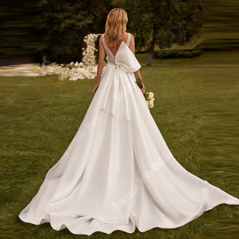 女性のための純粋な白い台形のウェディングドレス,ロマンチックなサテンの表面のガウン,裸の背中のビーチドレス,2024