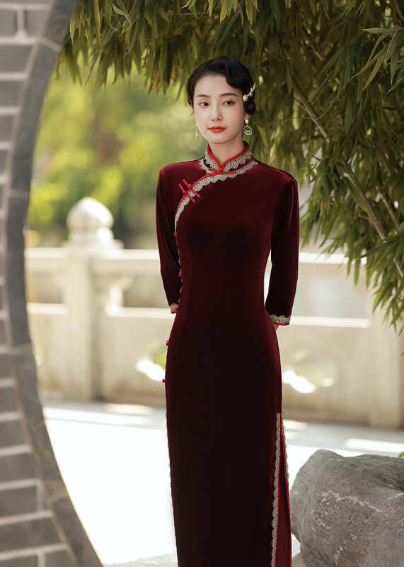 Autumn Winter Velvet Long Cheongsam Plus Size 4Xl Chinese Dress Sexy Elegant Slim Fit Qipao Vintage Mandarin Collar Dresses