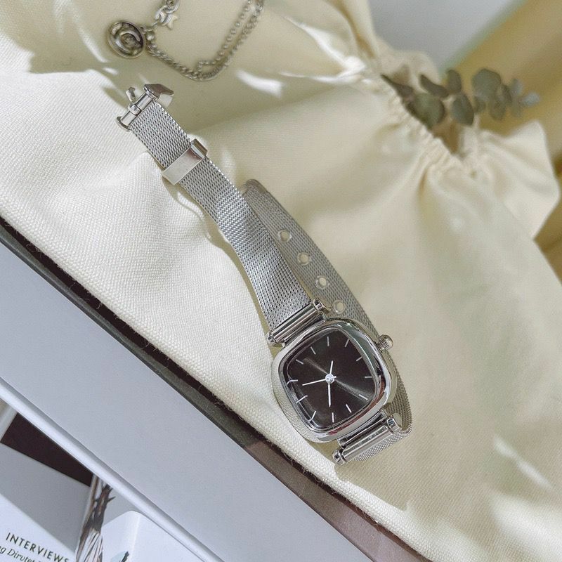 สไตล์สุภาพสตรีคุณภาพสูงสแตนเลสตาข่ายขนาดเล็ก Dial นาฬิกาควอตซ์นักเรียนสาว Vintage Vintage นาฬิกา