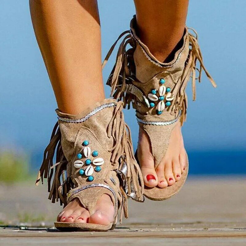 รองเท้าบูทสุดเท่สำหรับผู้หญิง, ใหม่ฤดูร้อน2024รองเท้าบูทสุดเท่แบบหนีบส้นแบนพู่สีพื้นประดับลูกปัดน้ำหนักเบา
