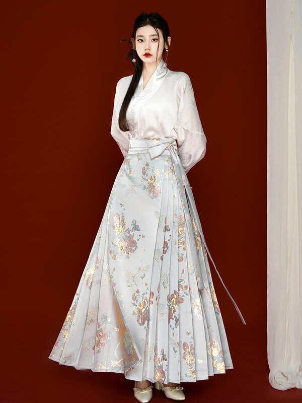 Saia hanfu feminina estilo chinês, tecelagem de flores, cara dourada de cavalo, uso diário, estilo novo primavera, dinastia Ming, 2024