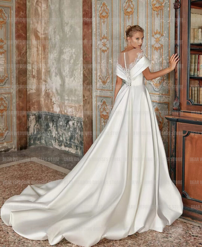 Платье Свадебное ТРАПЕЦИЕВИДНОЕ с открытыми плечами и V-образным вырезом