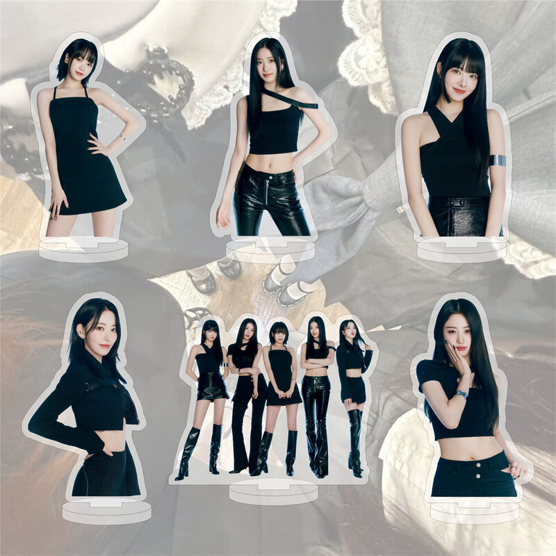 Kpop Le Sserafim Albums Foto Stand-Up Figure Staande Bord Sakura Kim Chaewon Bureau Ornamenten Voor Fans Collectie Of Cadeau