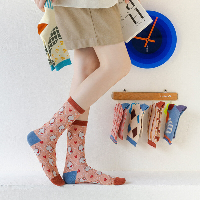 ญี่ปุ่นกลางหลอดถุงเท้าดอกไม้อินเทรนด์ผ้าฝ้ายน่ารัก Retro ถุงเท้าผู้หญิง