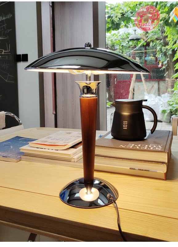 Скандинавская Ретро деревянная настольная лампа Bauhaus, Настольные светильники для простой гостиной, спальни, кабинета, прикроватное украшение, дизайнерская настольная лампа