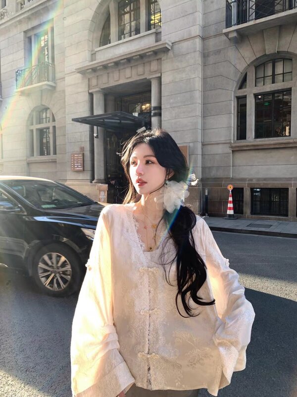 Miiiix-camisa de encaje chino para mujer, cárdigan elegante holgado con cuello en V, Color sólido, ropa femenina, novedad de verano, 2024