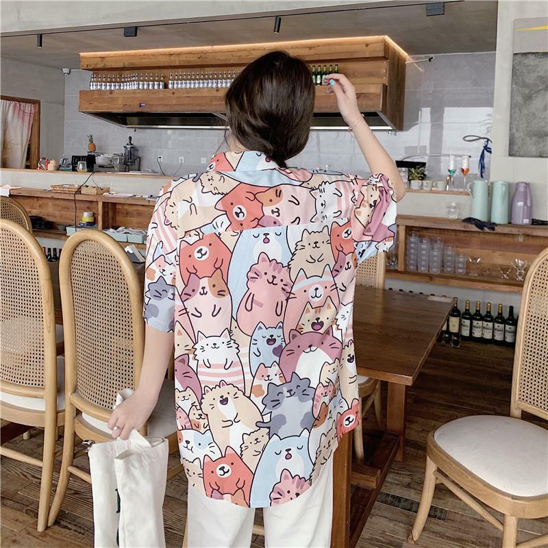 Camisa floral de manga curta para mulheres, Y2K, elegante e casual, Y2K, japonesa, verão, esquemas, design de praia, nicho, estampa solta de gato