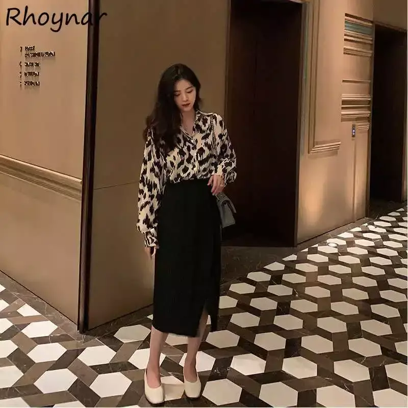 Conjuntos de moda de leopardo para mujer, camisas de ocio que combinan con todo, faldas de cintura alta con abertura frontal, Ulzzang
