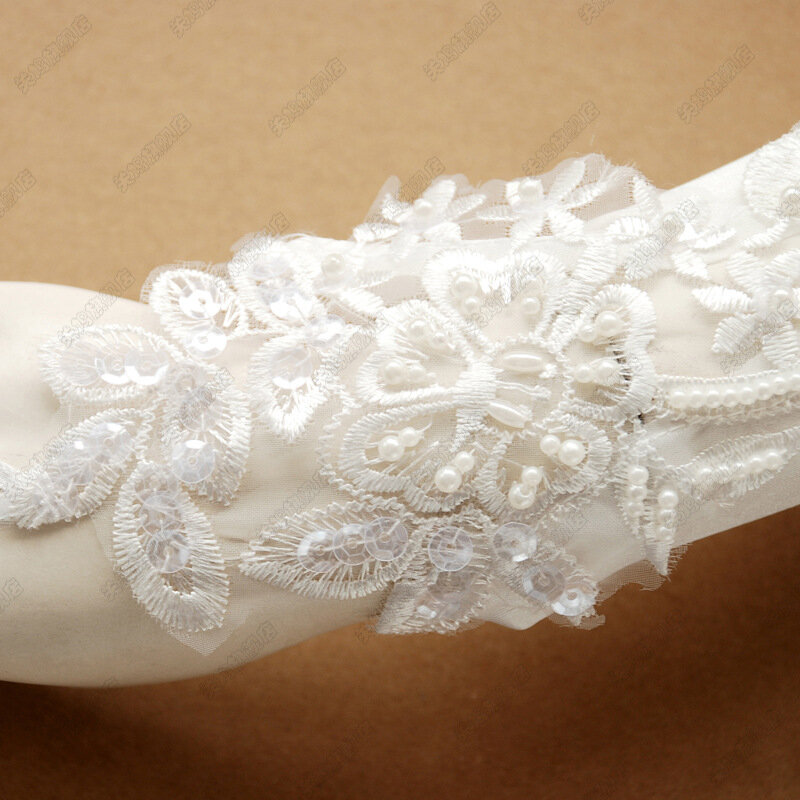 2023 nowa jesienna i zimowa suknia ślubna rękawiczki długie bez palców haftowana koronkowa biała akcesoria dla nowożeńców