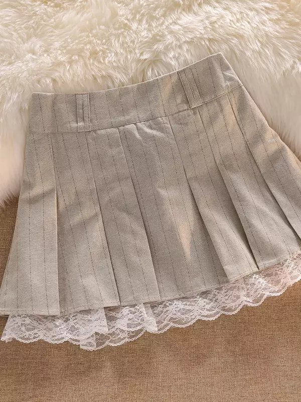 Корейская мода 2024, короткая юбка цвета хаки, милая плиссированная юбка с кружевной отделкой, Женская юбка в стиле преппи на пуговицах с завышенной талией