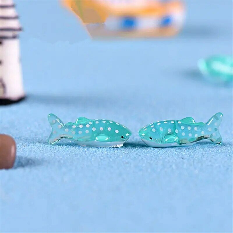 1in Sharks Resin Figurines Simulation Animal Shark Toy Figure Miniature Statue Decors Hobby .Dropship