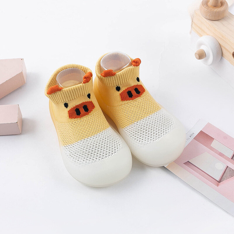 Meias de malha respirável para bebês, fundo macio, sapatos de chão para interior e exterior, primavera e outono