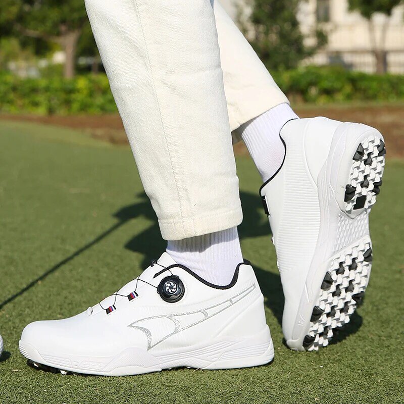 Sapatos de golfe de couro impermeáveis para homens, tênis antiderrapantes sem espinhos, para casais e iniciantes, sapatos esportivos, 46