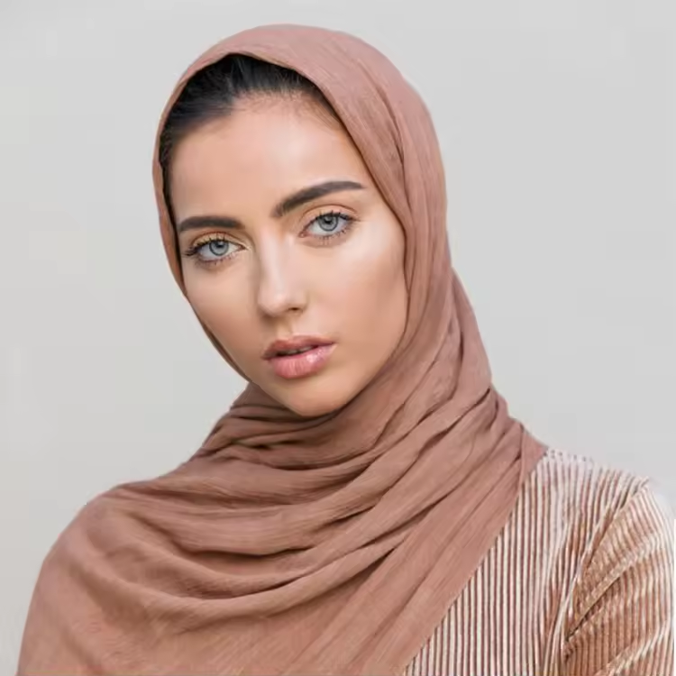 Hot selling pleated Rayon Hijab women's Muslim scarf shawl solid headscarf wrapped in large regular Islamic headscarf Foulard