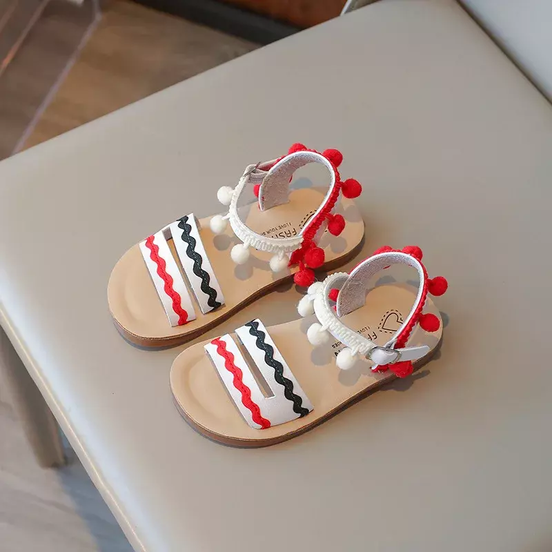 2024 sandali per bambini estate Open-toe ragazze principessa causale sandali piatti moda stile nazionale nappa bambini morbidi sandali da spiaggia