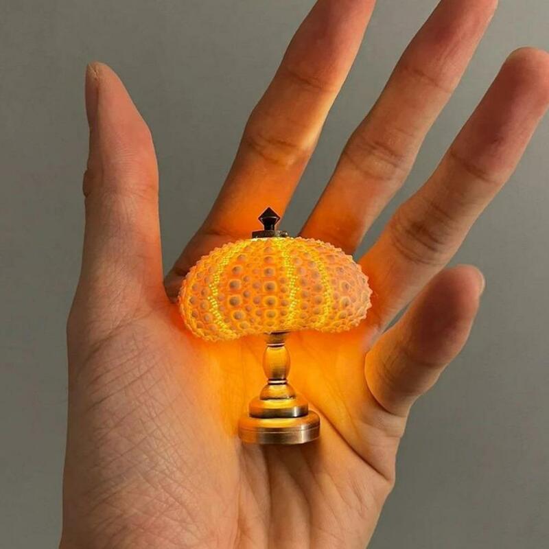 Mini Luz de noche de erizo de mar Retro para niños, lámpara de escritorio pequeña, concha de erizo de mar Natural, adornos decorativos