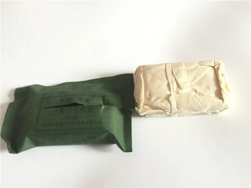 82 dreieckiges Handtuch Erste-Hilfe-Kit Kompression desinfektion tragbares explosives Trauma Erste-Hilfe-Kit Sicherheits nadel Verbrennungs verband