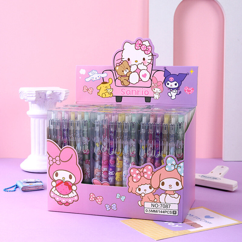 Sanrio 12 buah pena Gel kartun Kawaii Hello Kitty Kuromi Cinnamoroll alat tulis 0.5 hitam dengan kait logam kantor menulis pena lucu