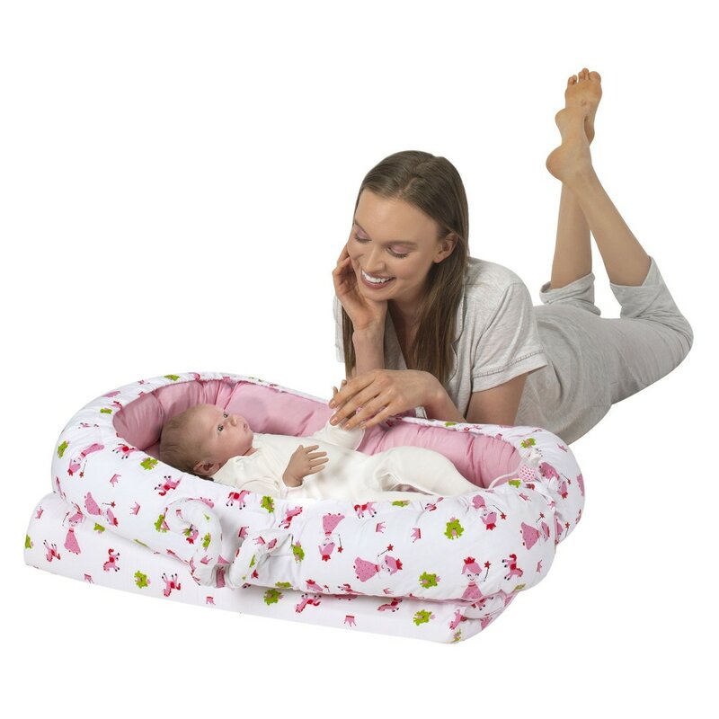 Mãe cama de bebê com princesa rosa modelado mãe
