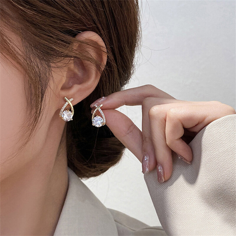SKEDS-brincos cruzados para mulheres, estilo coreano, joias de cristal elegantes, anéis de orelha, rabo de peixe, presente para senhora, moda