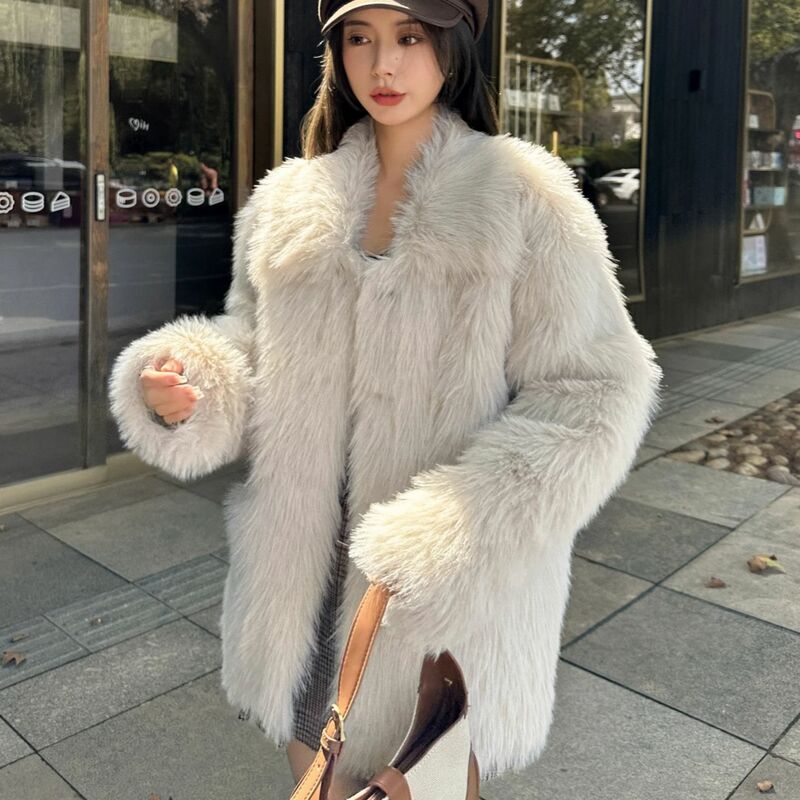 Autumn Winter Fur Lamb Wool Coat Women's Temperament Fur Plush Coat