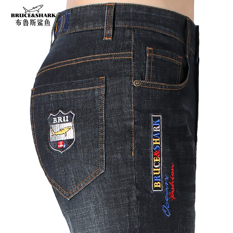 2023 New Summer Men's Jeans Stretching Cotton Loose Straight Casual Fashion Denim Jeans men's pants big size 8529 Bruce&Shark