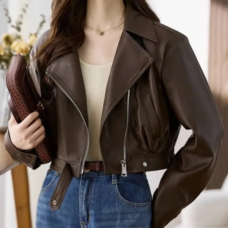 Jaket pendek kulit tiruan untuk wanita, jaket pendek kulit sintetis longgar Vintage dengan sabuk, pakaian jalanan, mantel Retro pengendara sepeda motor 2024, atasan Luaran