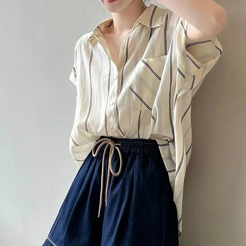 Sommer Frauen neue Blusen Patchwork Turndown Kragen Knopf Mode Streifen Tasche Büro Dame lose Kurzarm hemden