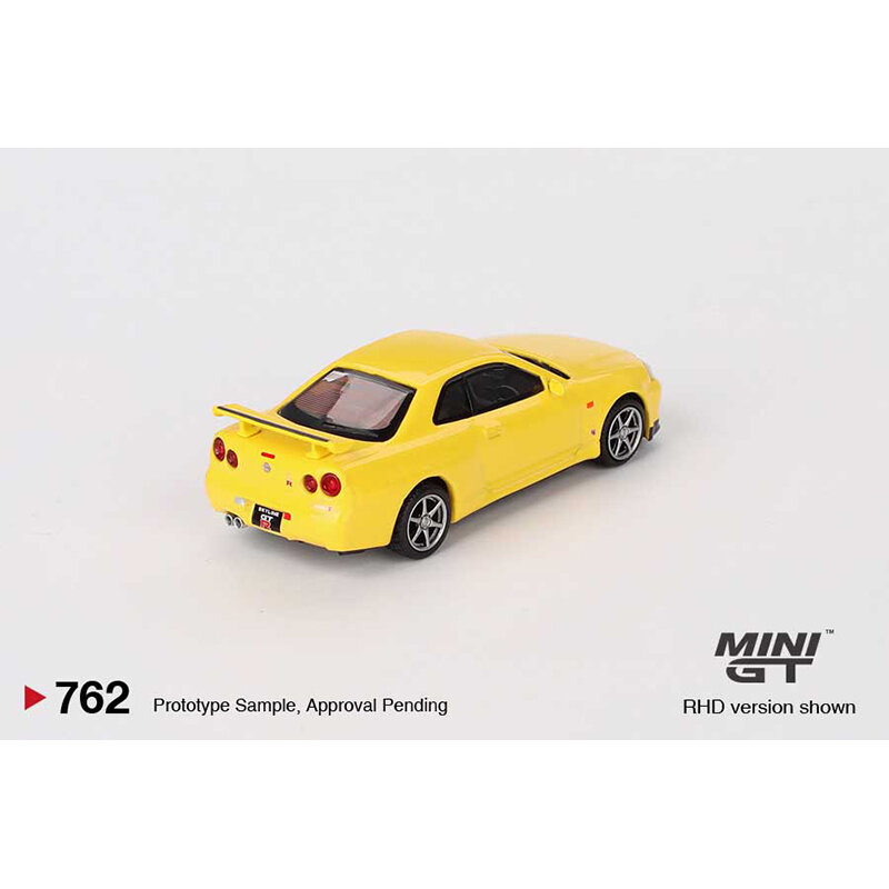 PreSale MINIGT 762 1:64 Skyline GTR R34 V Spec Lightning Yellow Diecast Diorama Model Collection Miniature Toys