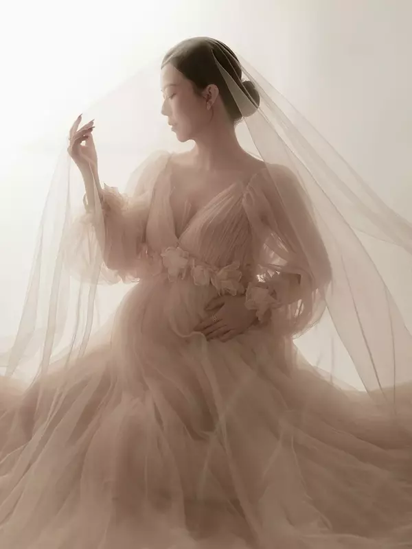 Damski szampan ciążowy sesja zdjęciowa z dekoltem w serek z długim rękawem tiulowy kwiatowy rekwizyty do fotografii w ciąży długi sukienka Maxi z siateczki