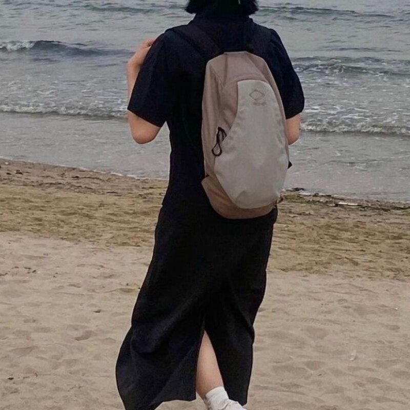 Mochila deportiva de retazos de Color de contraste de Corea, bolso de gran capacidad para senderismo, mochila de viaje escolar de moda