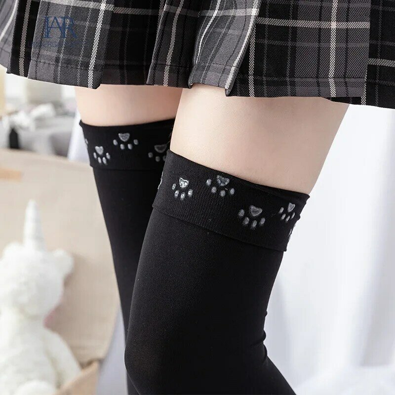 Calze lunghe antiscivolo in Silicone sopra i calzini al ginocchio uniformi giapponesi le calze bianche sono calze alla coscia sottili e alte