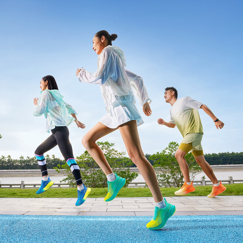 ONEMIX احذية الجري للرجال أجهزة لياقة خارجية أحذية رياضية المضادة للانزلاق توسيد خفيفة للغاية دعم ماراثون رجل المدربين أحذية رياضية