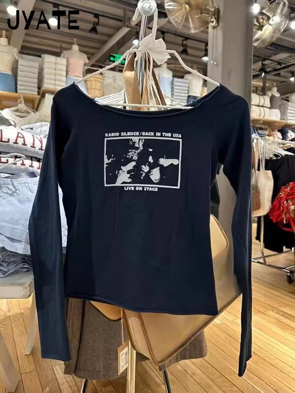 Kaus Wanita leher Slash motif huruf Retro kaus lengan panjang ramping seksi pakaian jalanan katun baru Atasan cantik Vintage Y2K