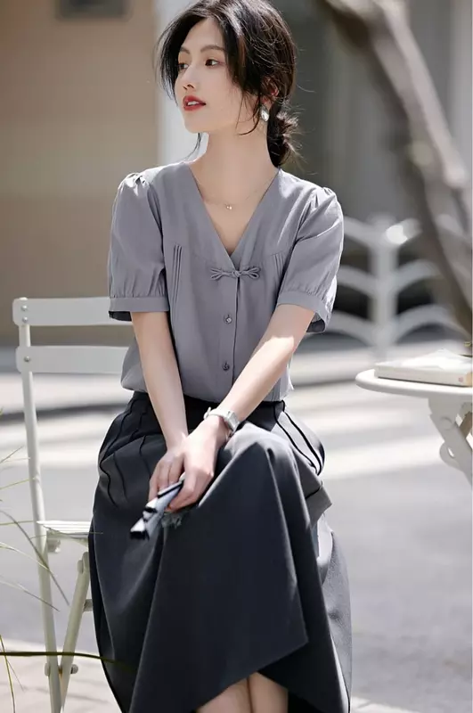 เสื้อเบลาส์เสื้อผู้หญิงวินเทจสีพื้นสไตล์จีนผ้าชีฟองสำหรับผู้หญิงเสื้อแขนสั้นทรงหลวมเสื้อผ้าคอวี Myunyan