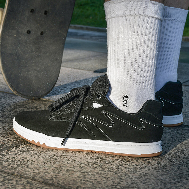 JoiendocChi-Chaussures de skate à semelle durable pour hommes et femmes, baskets en daim, tampons de skate, chaussures encapsulées noires, confortables et à la mode