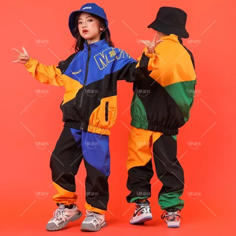 男の子と女の子のためのヒップホップの対照的なコートとスウェットパンツのセット,ジャズジョガー,ストリートダンス服,パッチワークジャケット,子供の衣装,ストリートウェア