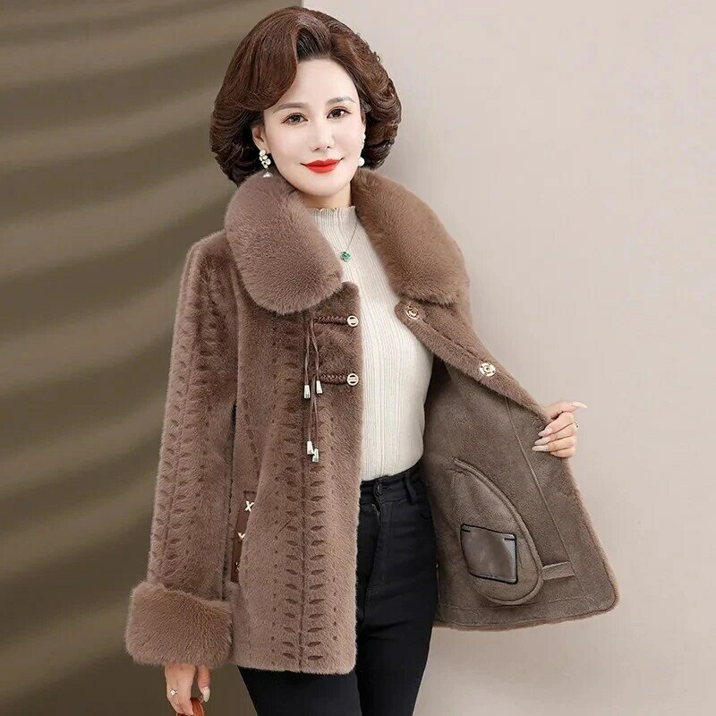New Noble Middle-aged Mother Winter Mink Fur Coat New Fashion Middle-aged And Elderly Autumn And Winter Leisure Woolen Fur Coat.