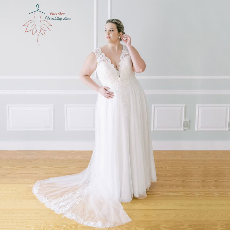 Exquisite Wedding Dresses Plus Size Deep V-Neck Sleeveless Bride Gown Tulle With Lace Applique A-Line Sweep Train Robe De Mariée