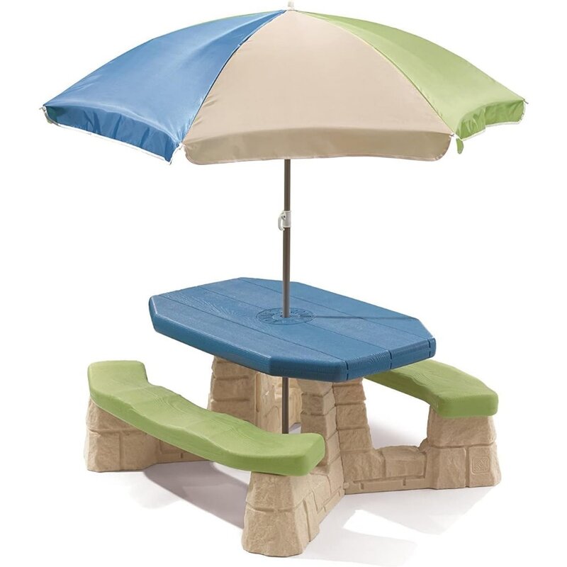 傘付きの自然で遊び心のあるピクニックテーブル、屋外用家具