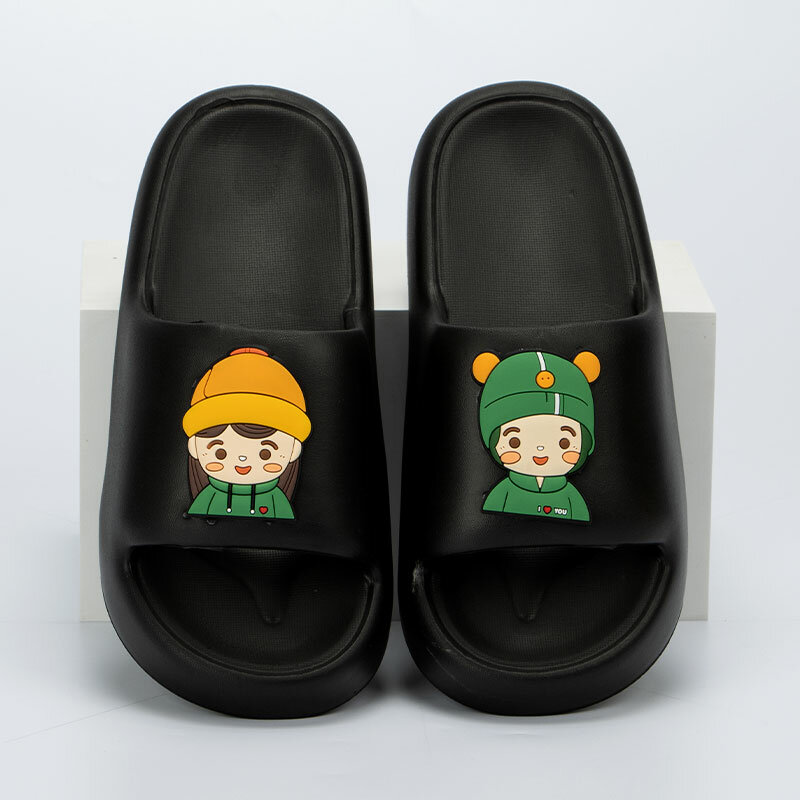 Cute Cartoon coppia pantofole da casa 2024 estate suola morbida sandali da spiaggia Eva donna tacchi piatti Cloud Slides piattaforma infradito