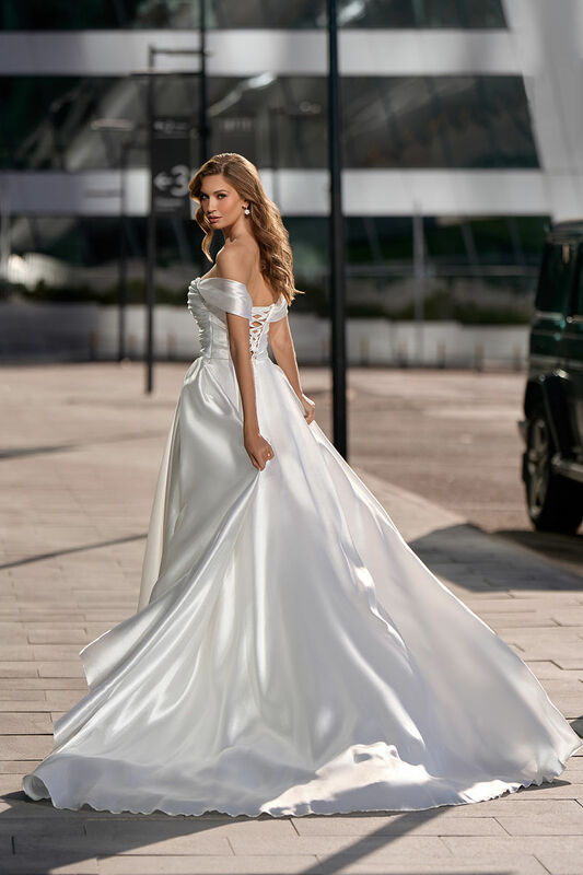 Sweetheart Wedding Dress Satin A-Line Floor Lenth For Women Customize To Measures Short Sleeves Bridal Gowns Elegant Robe 2024