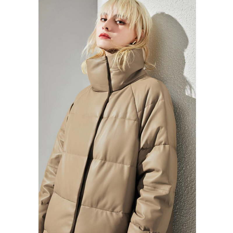 Julypalette-abrigos de piel auténtica para mujer, abrigo holgado de piel de oveja de longitud media, con cuello alto, color blanco, 2023, para invierno, 90%