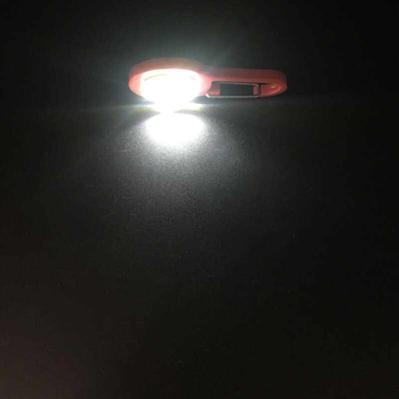 Gantungan Kunci Senter LED Kecil Portabel Lampu Super Mini Senter LED Cincin Kunci Gantungan Kunci Senter LED dengan Klip Kait Warna-warni
