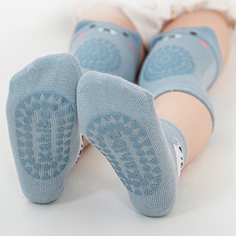 เบาะรองเข่าและถุงเท้ากันลื่นสำหรับเด็ก0-3ปีเบาะรองข้อศอกเพื่อความปลอดภัยในการคลานเด็กทารกเด็กหัดเดินอุปกรณ์ป้องกันถุงเท้าสำหรับเด็ก