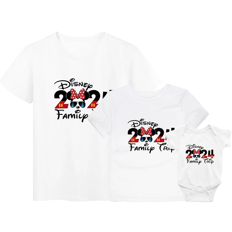 Disney 2024 Familie Uitstapje Bijpassende Kleding Mickey Mouse Modetrend Vader Moeder En Kinderen T-Shirt Zomer O-hals Kleur Tops T-Shirts