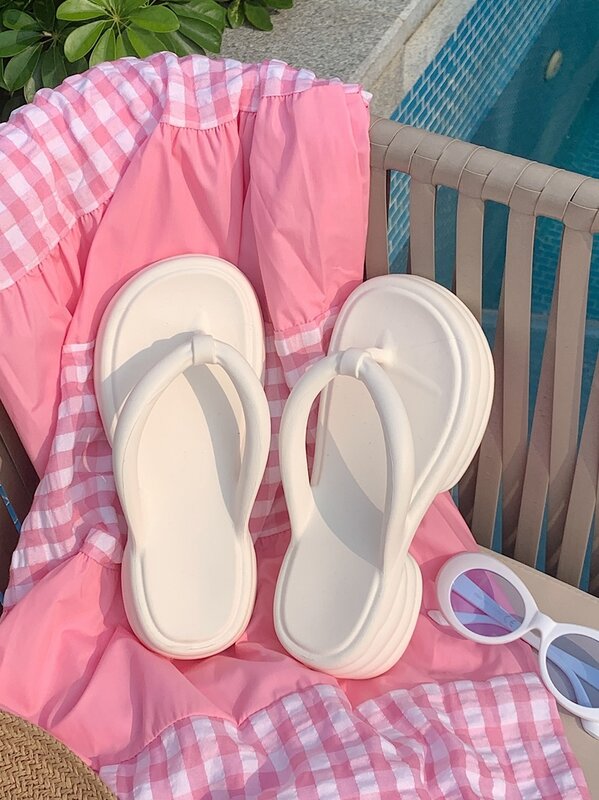 2023 nowe pantofel damski modne uniwersalne klapki na podczerwień letnie grube podeszwa antypoślizgowe sandały plażowe wewnętrzne