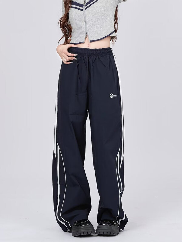 QWEEK damskie spodnie dresowe w paski Y2k luźne spodnie ze spadochronem w stylu Vintage z szerokimi nogawkami Streetwear spodnie joggery hip-hopowe w stylu Casual Oversize