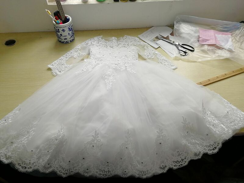 Diamond-encrusted Lace Appliqué White Flower Girl Dresses Weddings Tulle Princess Sleeveless Holy First Communion Gowns Party